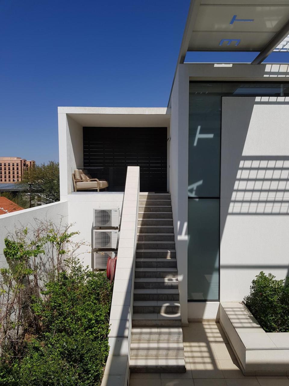 Livega House Hotel Windhoek Exterior photo